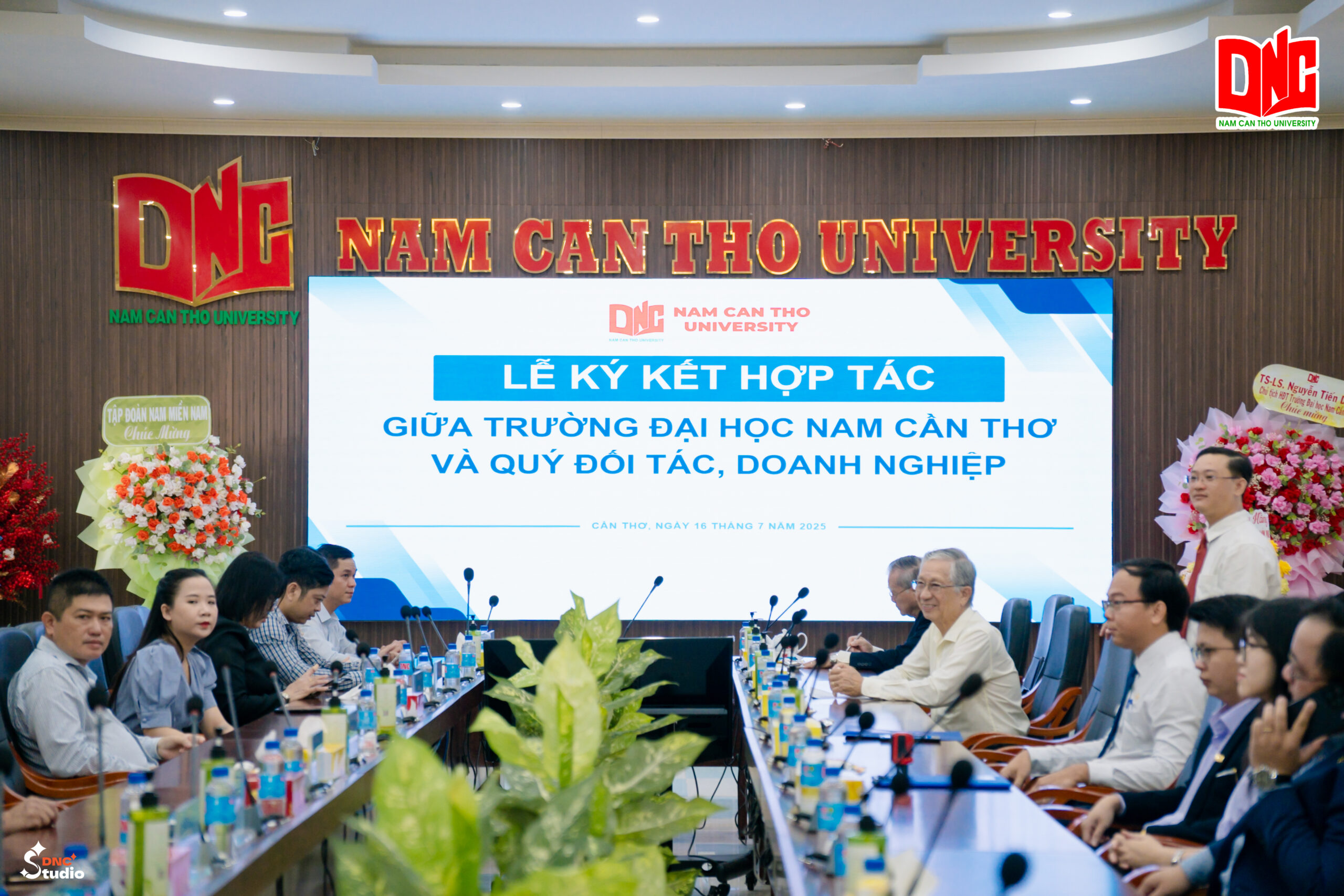 NOTE EDU ký kết hợp tác chiến lược cùng Trường Đại học Nam Cần Thơ: Chung tay phát triển nguồn nhân lực gắn với thực tiễn 1 note edu ký kết hợp tác